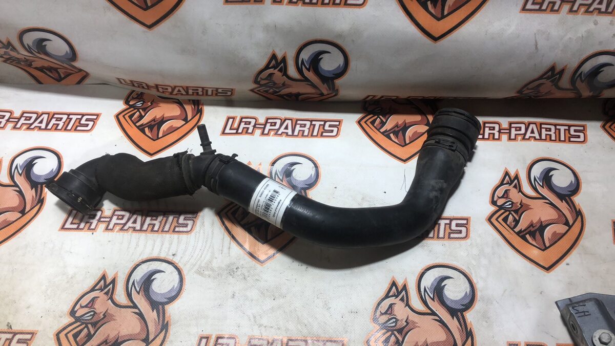 LR080120 Radiator Hose Range Rover L405 (2013-2021) Used